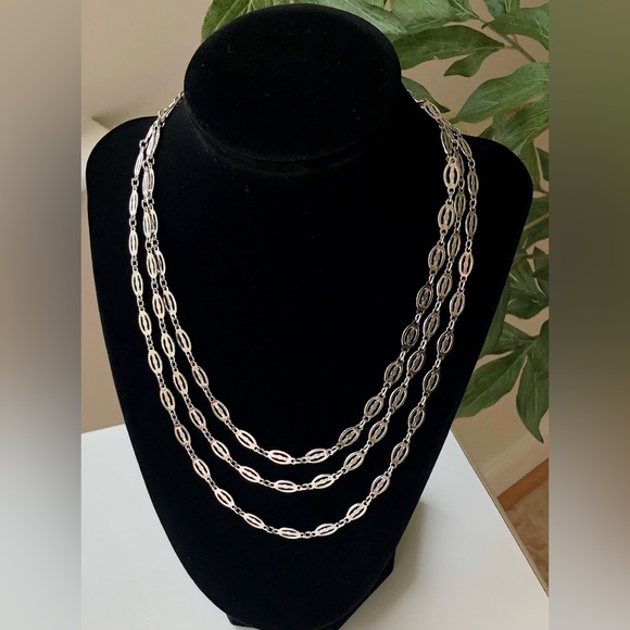 Park Lane Silver Tone Floral Embossed Chain Necklace - Picture 5 of 8